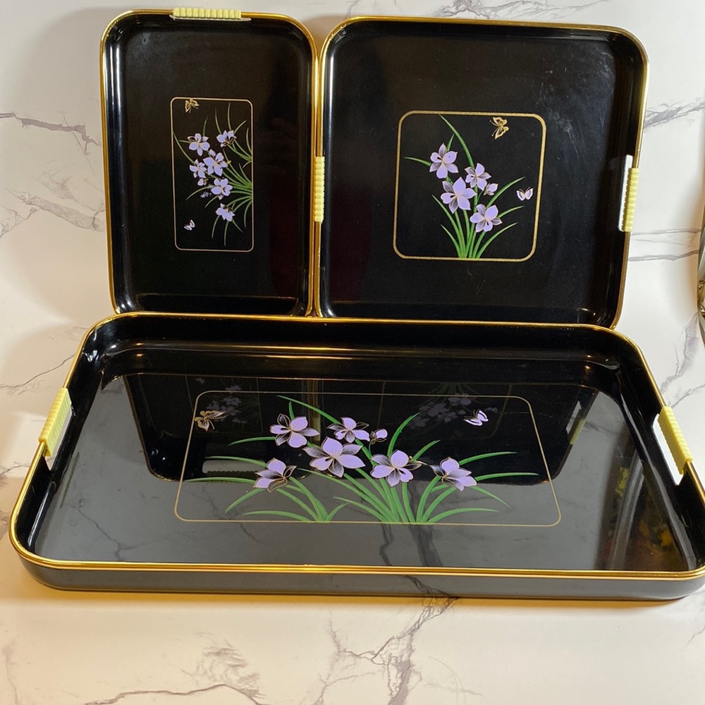 Vintage 3 Piece Japanese Lacquerware Tray Set in Original Box